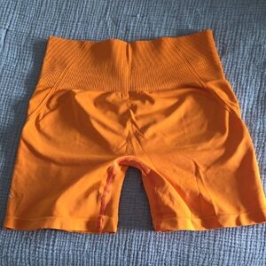 Oner Effortless Shorts - Flame Orange